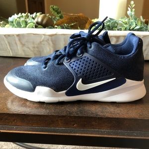Boys Blue Nike shoes, Size 1.5 Y